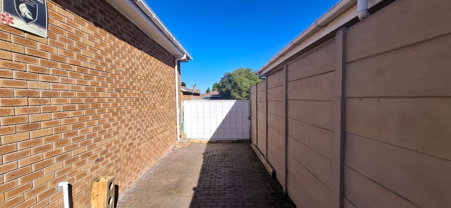 To Let 3 Bedroom Property for Rent in Brackenfell South Western Cape